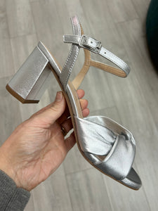 Unisa | Medway Metallic Sandal