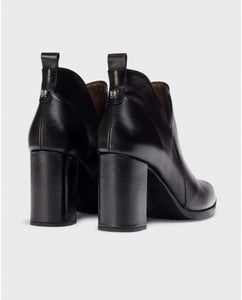 Wonders | Julieta Bootie