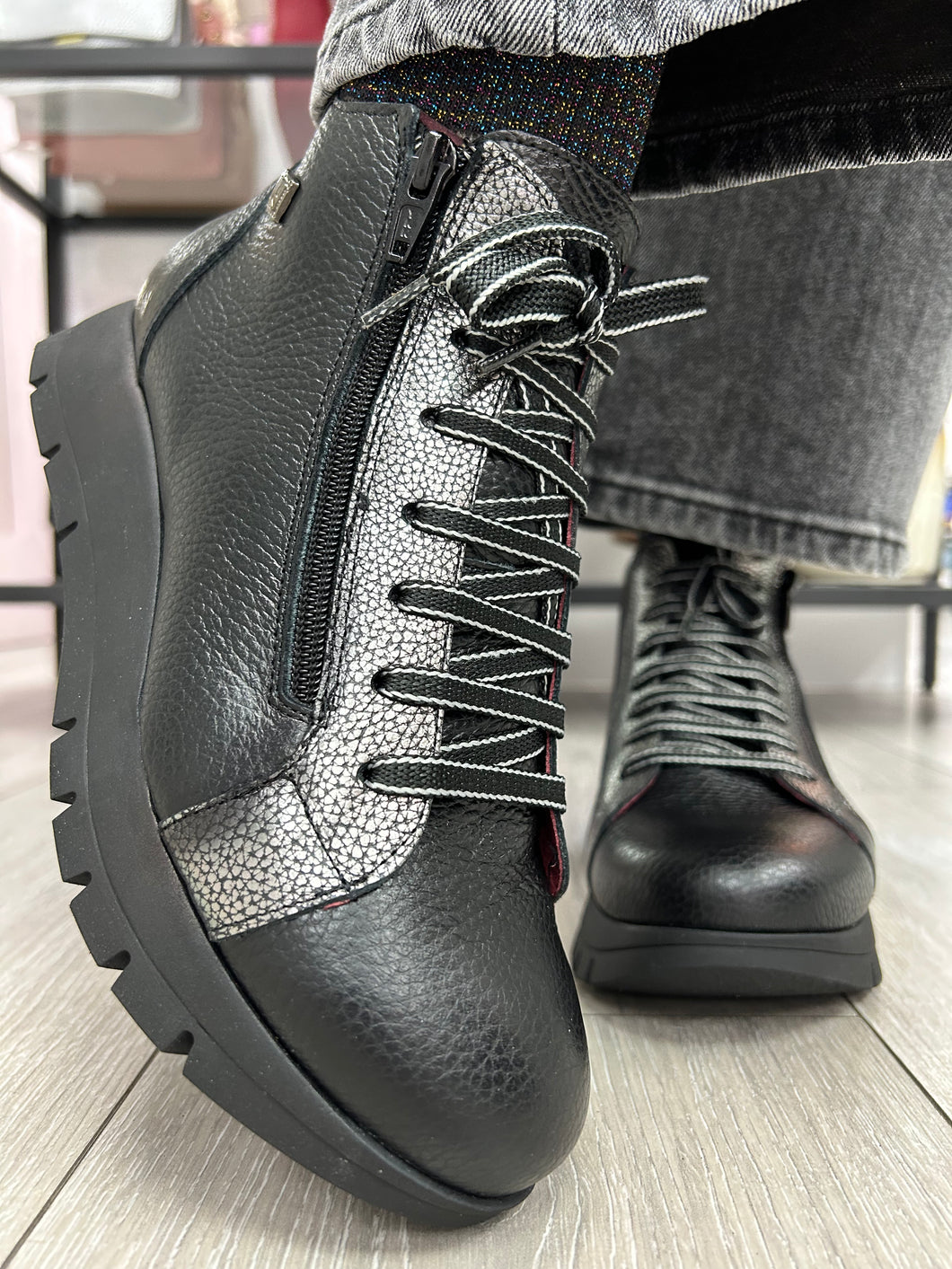 Jose Saenz | Laced Boot