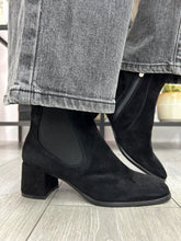 Load image into Gallery viewer, Regarde le Ciel Pilar Ankle Boot