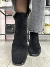 Load image into Gallery viewer, Regarde le Ciel Pilar Ankle Boot