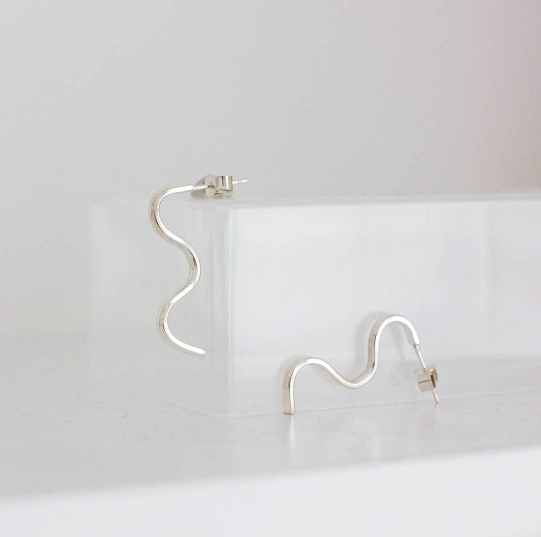 Wiggle Stud Earrings